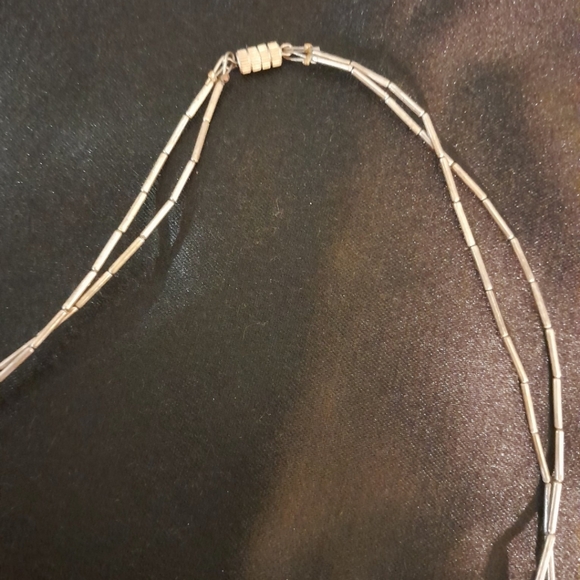 unbranded- double strand silver and black tone beaded necklace - Picture 3 of 3